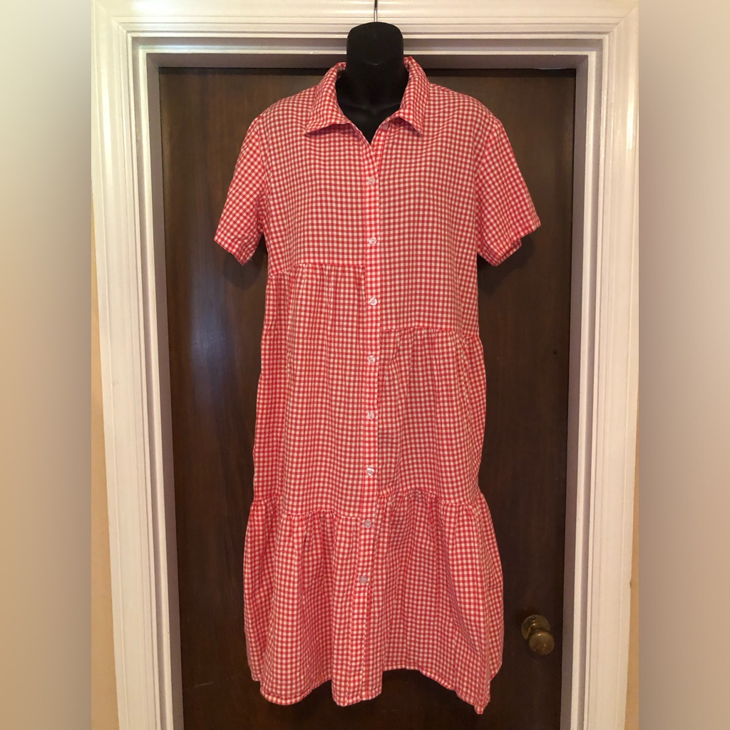 Red And White Checkered Dress Size L Unsure Of Brand 43 In Length Red And White Checkered Dress Size L Unsure Of Brand 43 In Length